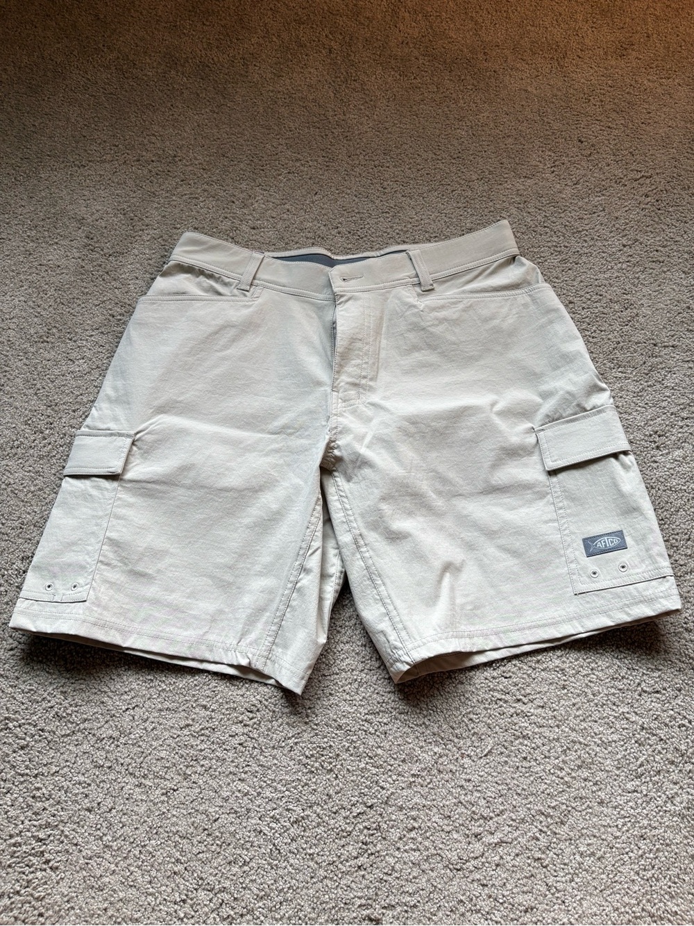 NWT AFTCO Light Beige Cargo Shorts for Men